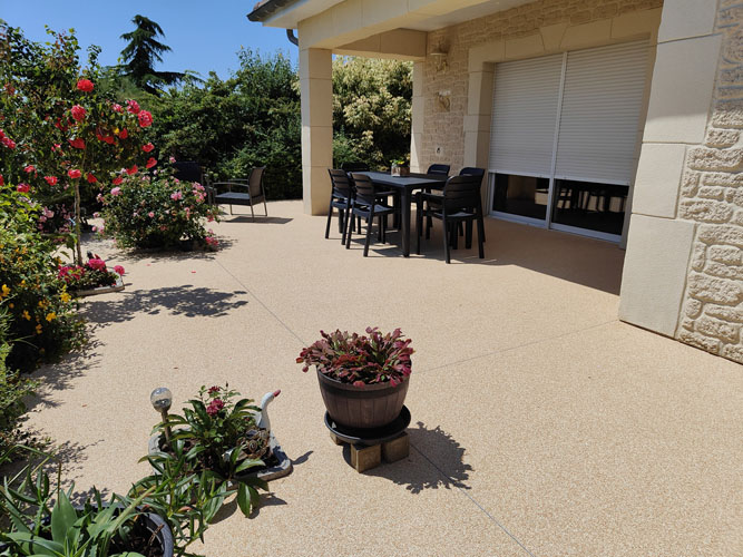 home-resine-terrasse-coloris-chaud