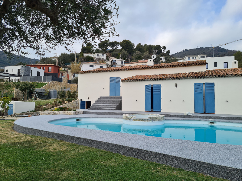 Revêtement antidérapant en moquette de pierre pour escaliers, plage de piscine et terrasse