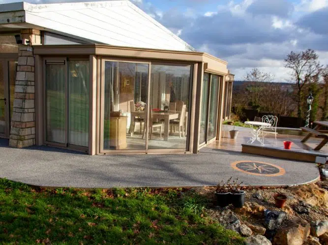 Comment préparer l’hiver avec la moquette de pierre Home Résine® ?