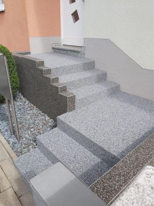 escalier-exterieur-renovation-moquette-de-pierre