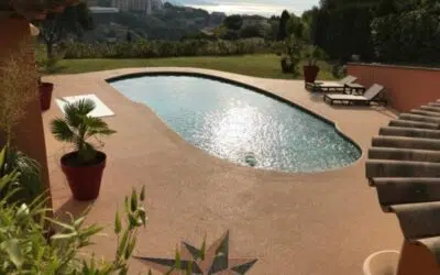 Revêtement pour la rénovation de votre tour de piscine