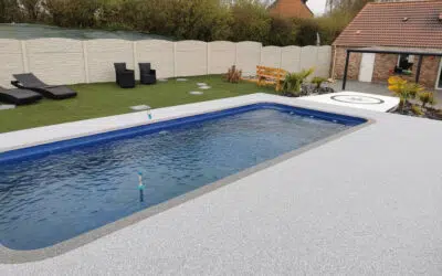 Options pour votre piscine en moquette de pierre