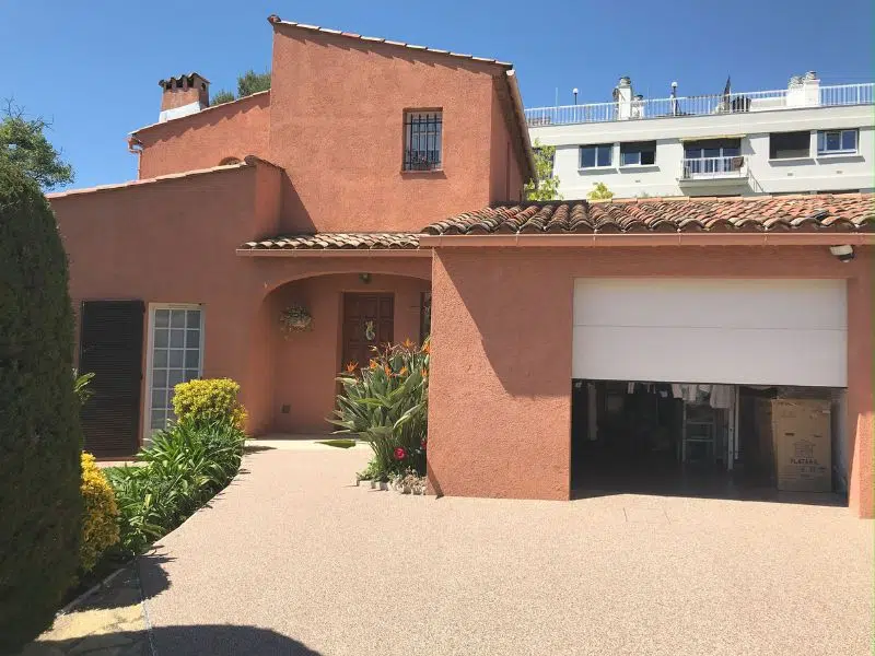 allée de garage moquette de pierre black friday