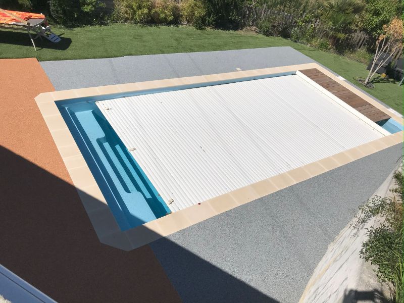 contour piscine moquette de pierre black friday