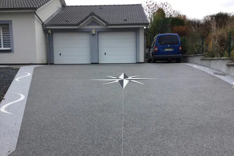 sol-exterieur-resistant-carrossable-voiture Revêtement de sol extérieur résistant et carrossable pour les allées de garage