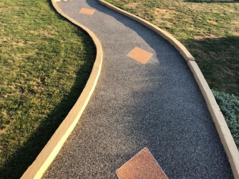 Transformez vos jardins avec un sol drainant extérieur en moquette de pierre 