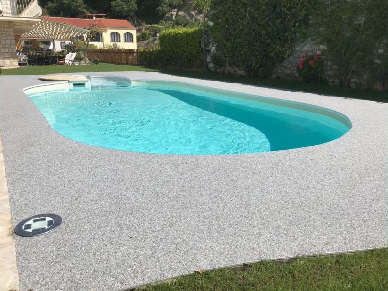 comment éviter que votre plage de piscine soit glissante comment éviter que votre plage de piscine soit glissante