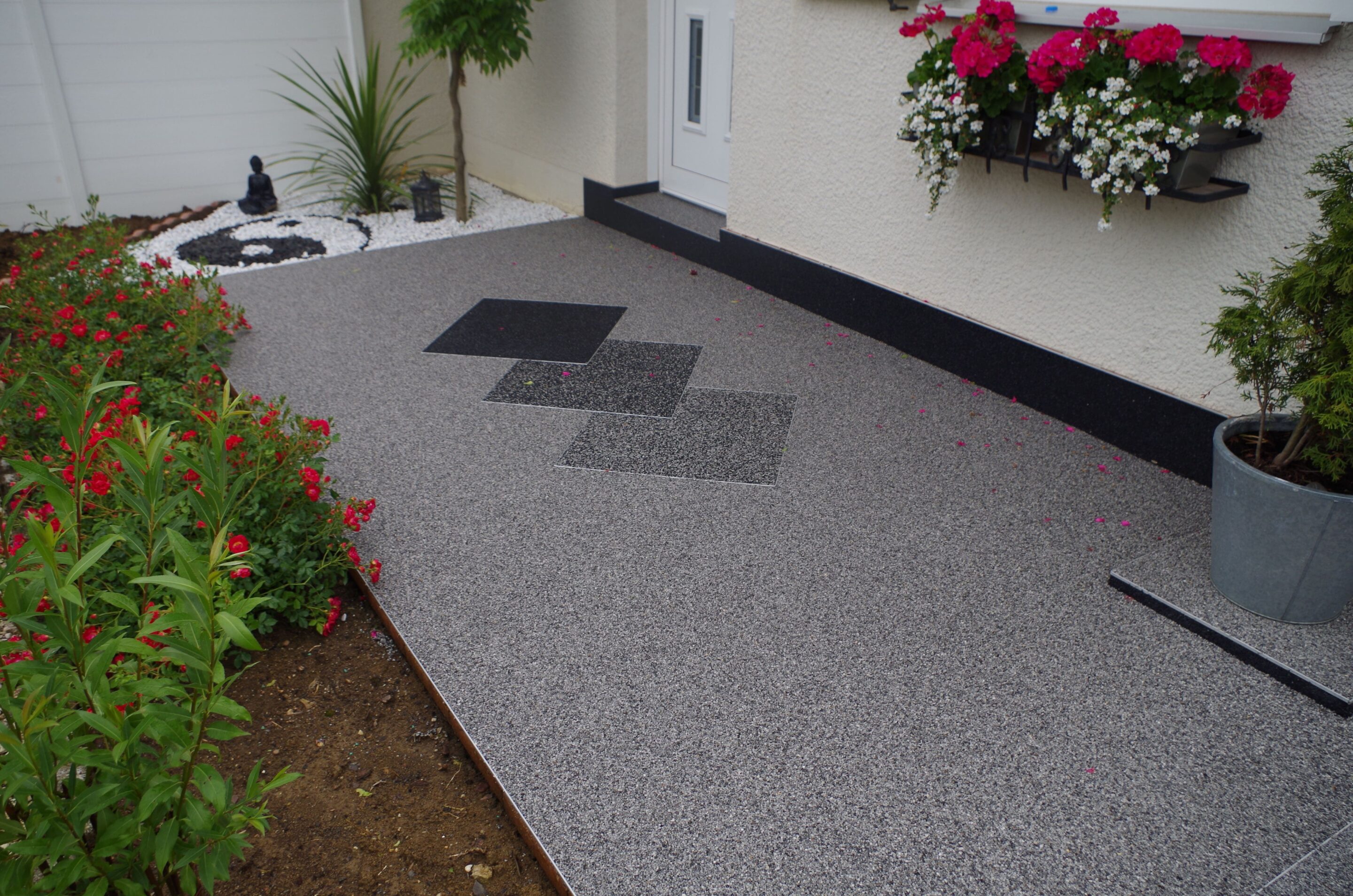 Créez des espaces d'exception avec la Moquette de Jardin® Home Résine